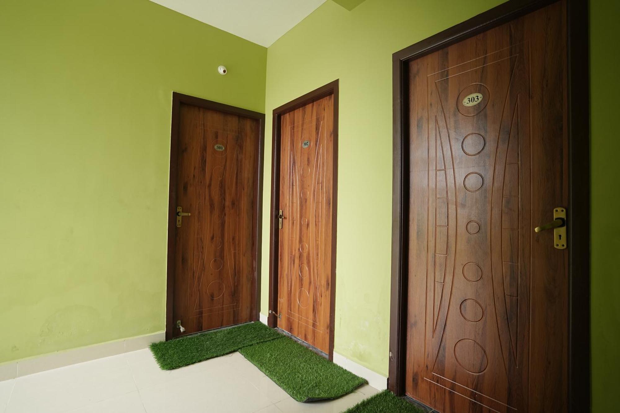 Le Leos Park Inn Pondicherry Exterior photo